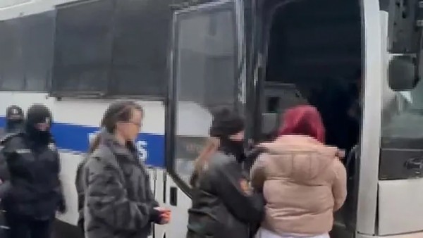 Şüpheliler Adliyeye Sevk Edildi! 'OnlyFans' Operasyonunda Yeni Gelişme